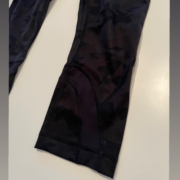 lululemon | Inspire Crop | size 6 | camo print - Picture 5 of 8